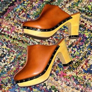 FREE PEOPLE VEGAN - SZ 9 ochre faux Leather Women's clog Mules
